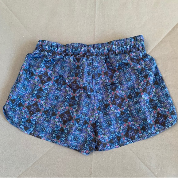 Forever 21 Summer Shorts - Picture 5 of 8